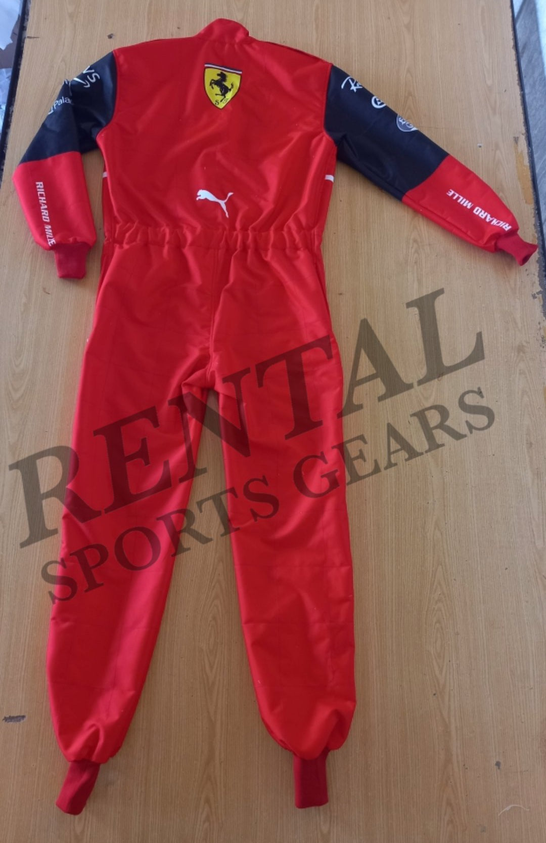 Charles Leclerc 2022 Racing Suit / Ferrari F1 - Rental Sports